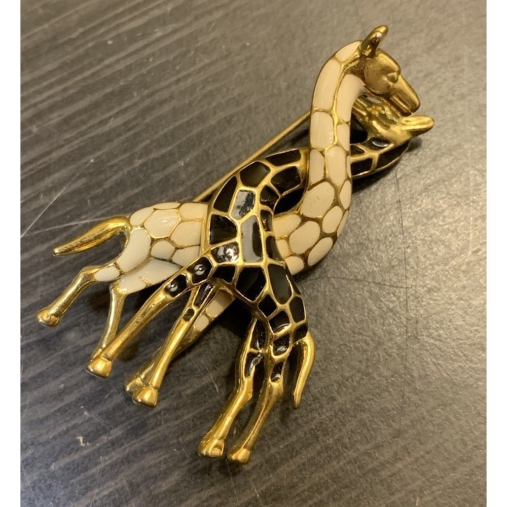 Vintage Gold Tone Black & White Enamel Intertwined Giraffes Pin Brooch - Picture 5 of 7